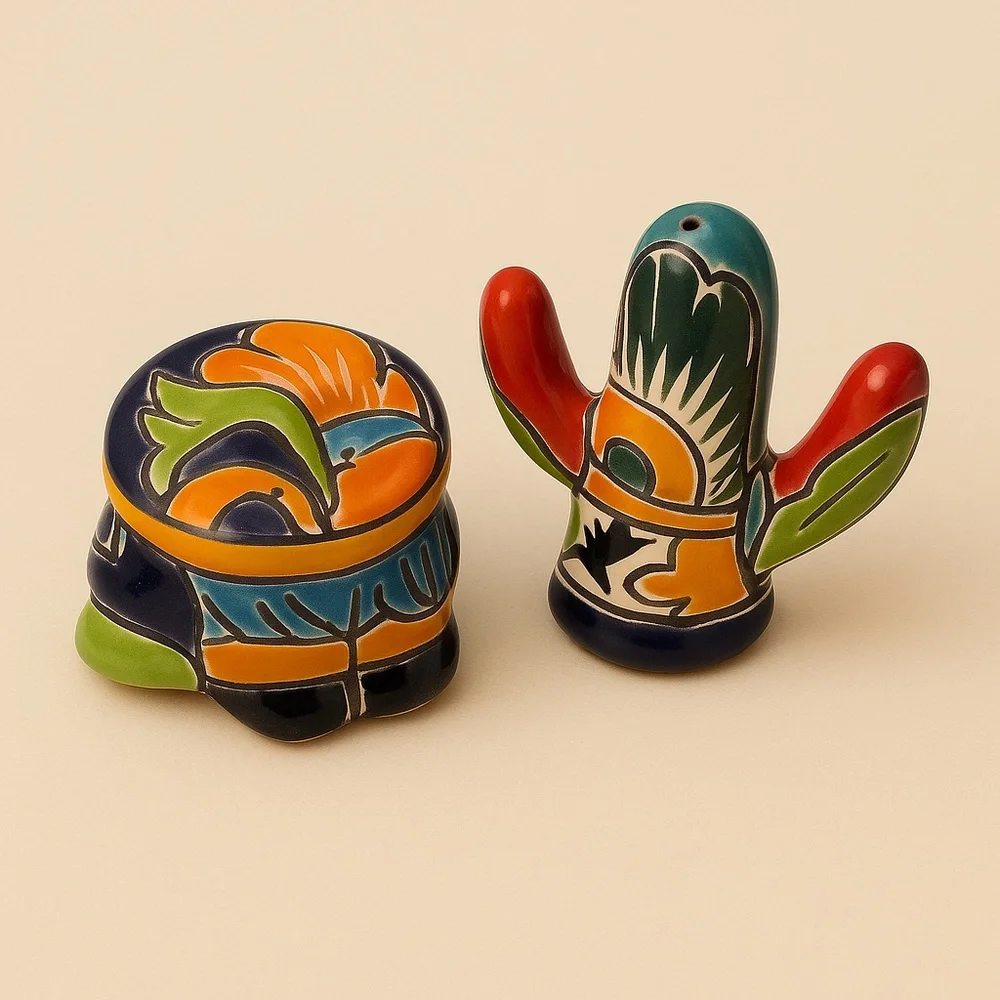 Mexican Talavera Salt & Pepper Shakers - Picture 4 of 7